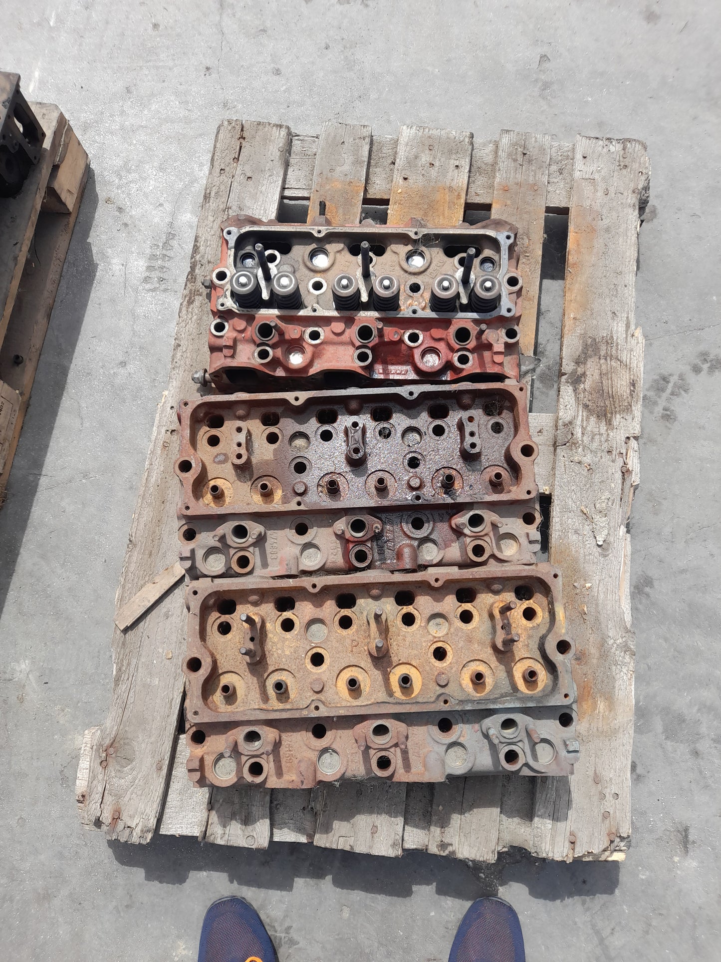 IVECO EuroTech 420 testata