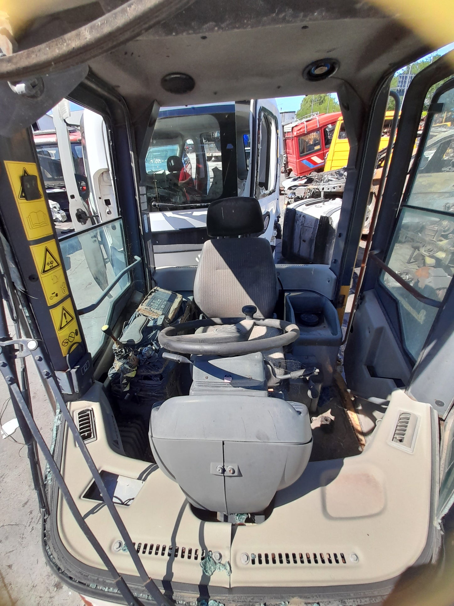 CABINA KOMATSU WA320-3HN