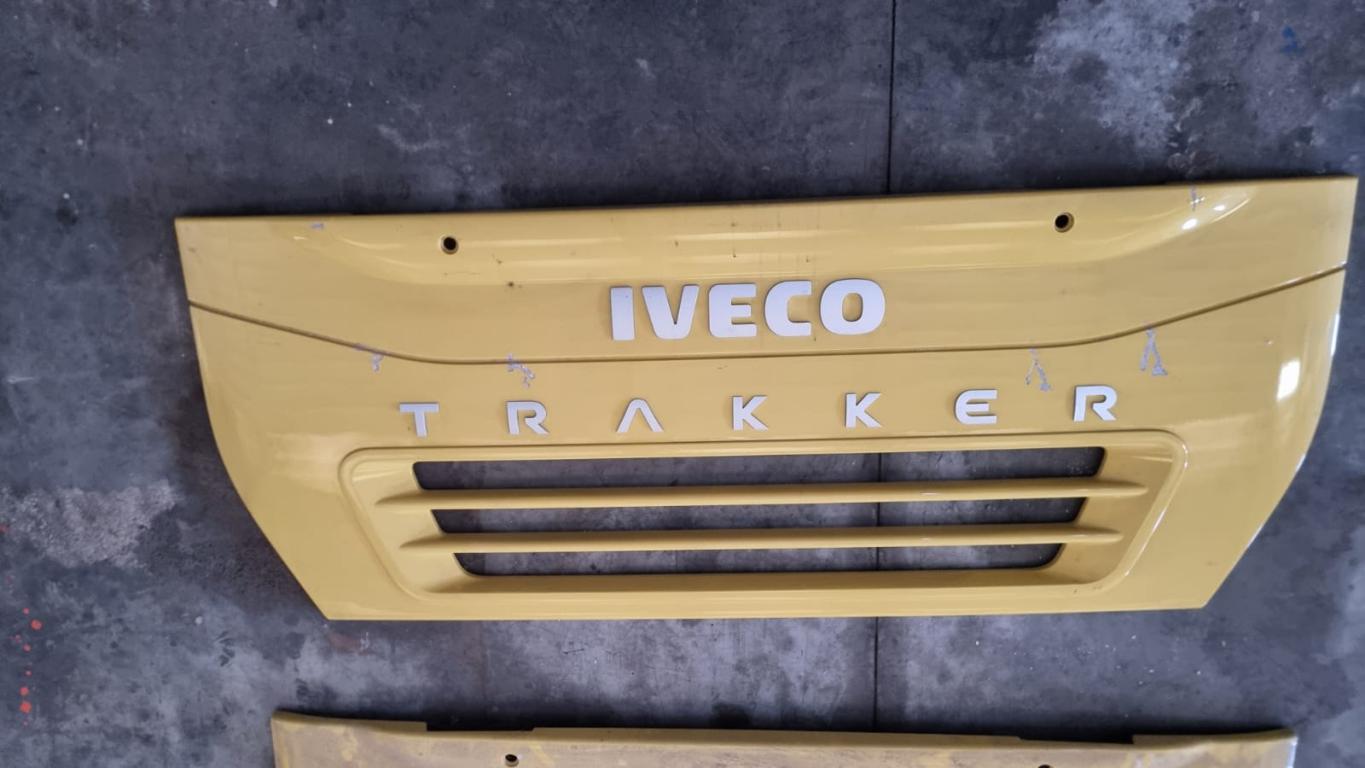 IVECO SPORTELLO ANTERIORE